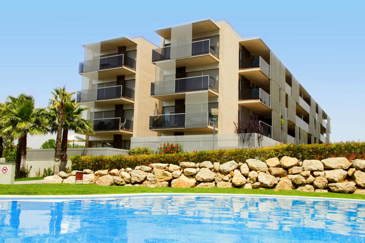 Paradise Village | Rentalmar
