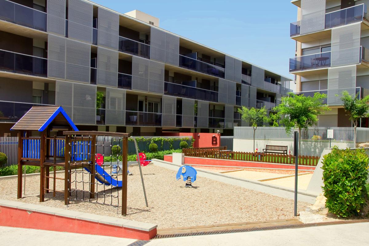 Paradise Village | Rentalmar