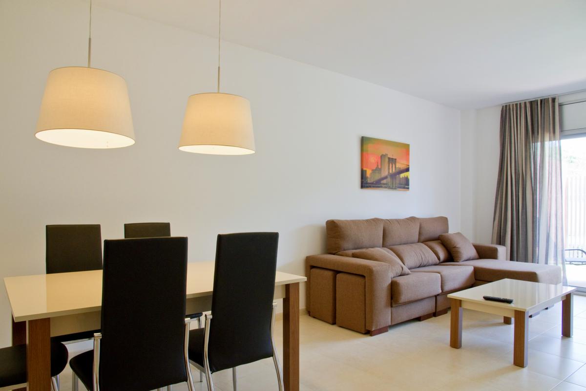 Paradise Village | Rentalmar